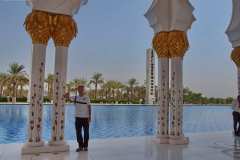 Abu Dhabi hat die drittgröße Moschee der Welt, die Schaich-Zayid-Moschee. Sie bietet Platz für 40 000 Gläubige